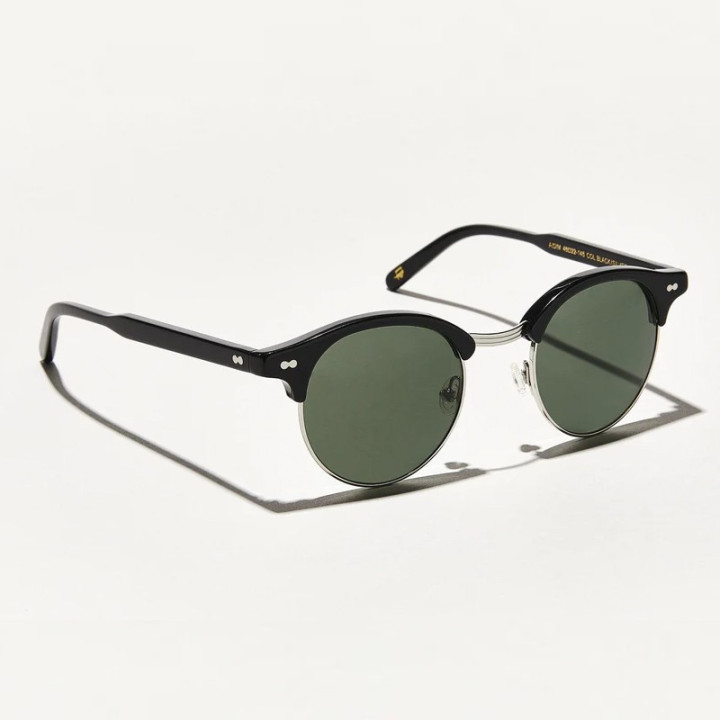 The Aidim Sun in Black Silver  with G15 glass lenses 3q view
