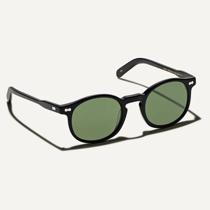 Las Velvyl Sun en black con lentes minerales G15 (vista 3q)