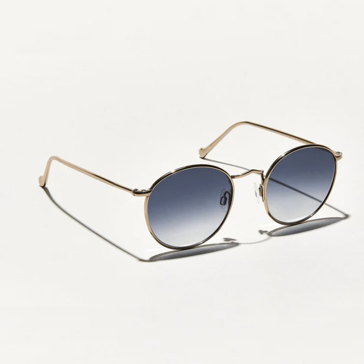Las Zev-TT SE Sun en gold con gradient navy lenses (vista 3q)