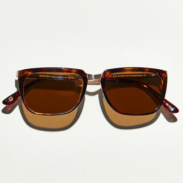 Las Klug Sun burnt tortoise gold con lentes minerales Cosmitan Brown