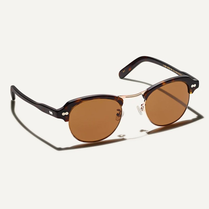 Las Oygen Sun en Tortoise Gold con lentes minerales cosmitan brown (vista 3q)