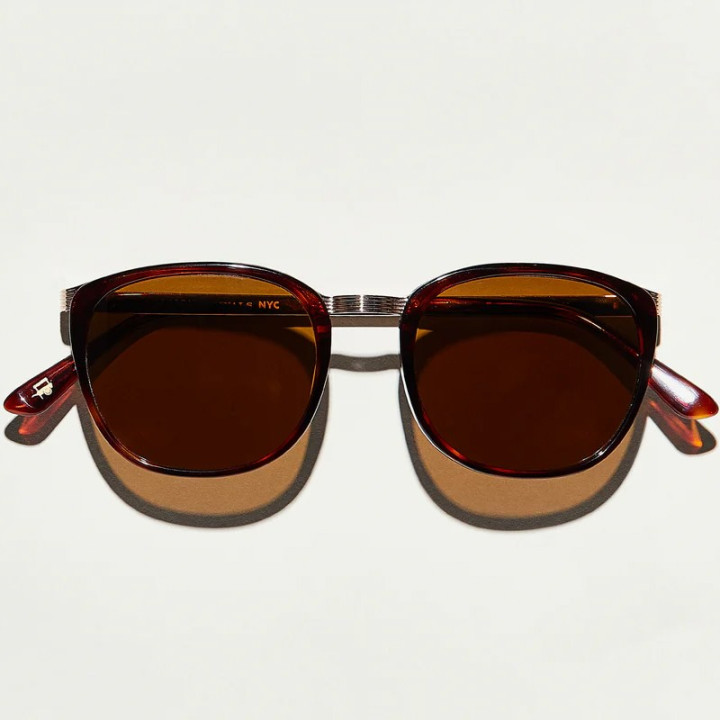 Las Brude Sun en Burnt tortoise gold con lentes minerales cosmitan brown