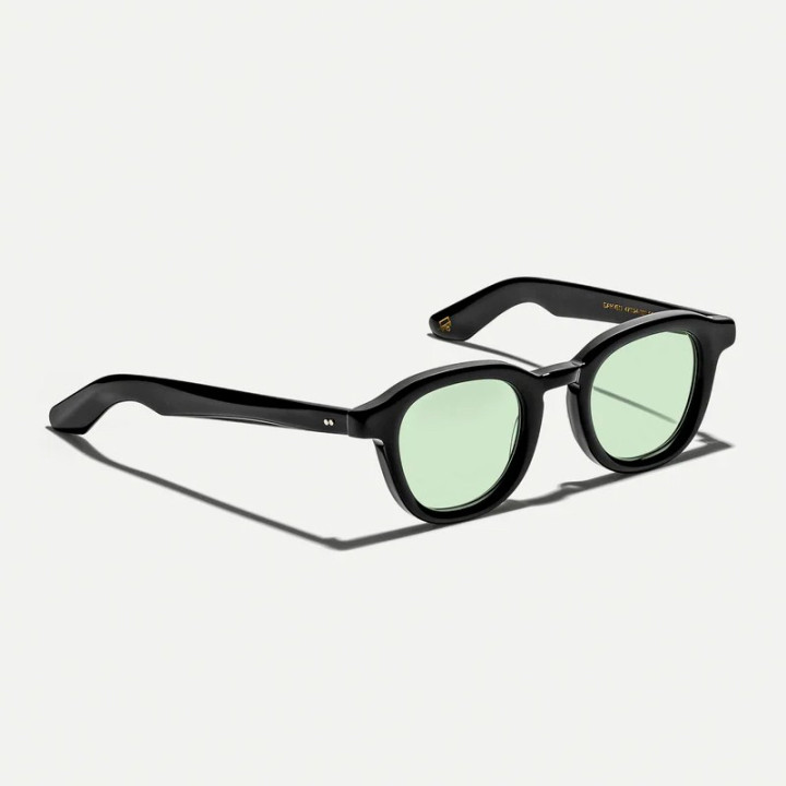 Las Dahven Black con lentes Limelight custom made tints (vista 3q)