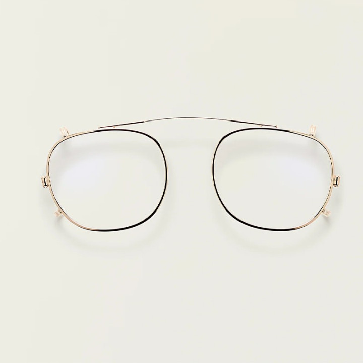 El Cliptosh en Gold con lentes protectoras luz azul