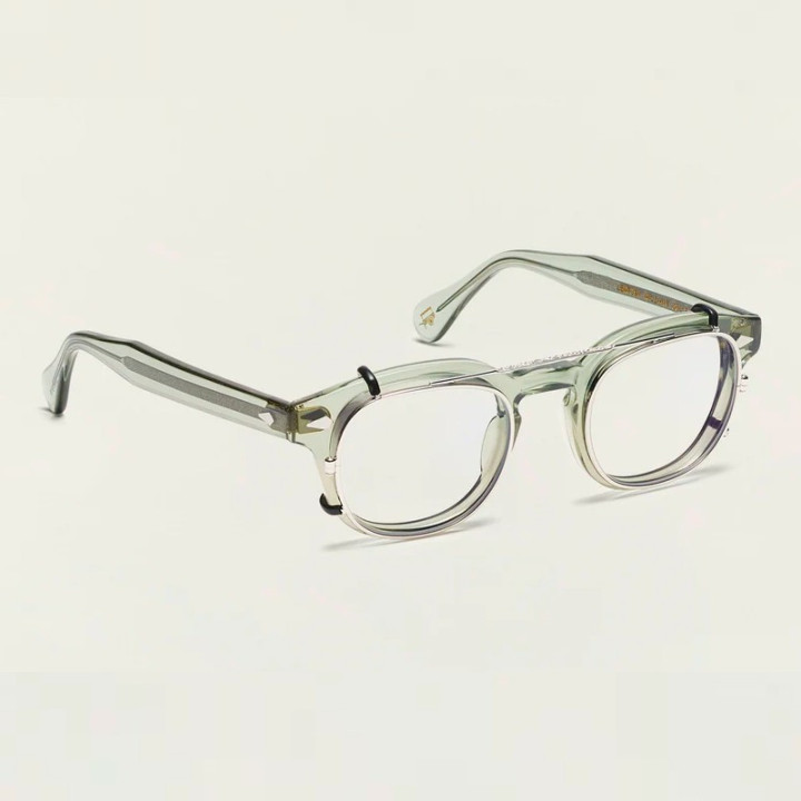El Cliptosh en silver con lentes protectoras luz azul (vista 3q)