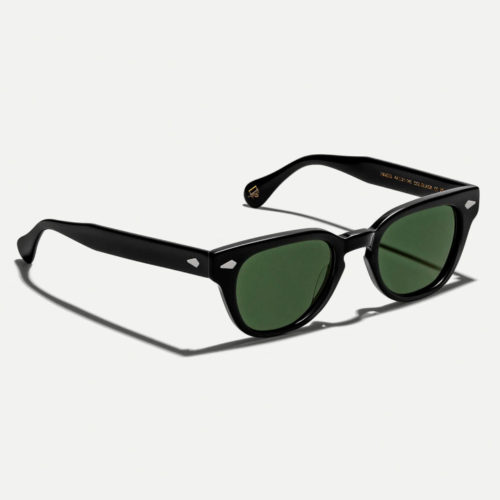 The Hazen Sun in Black with G-15 Glass lenses (3q view)