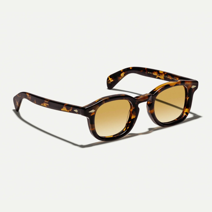 Las Mekler Sun en Classic Havana con Chestnut Fade CMT (vista 3q)