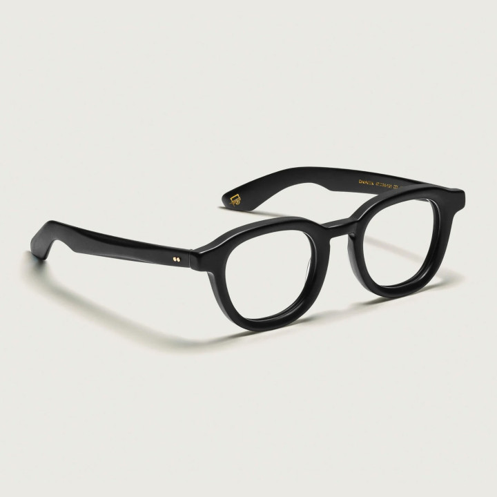 The Dahven in matte black (3q view)